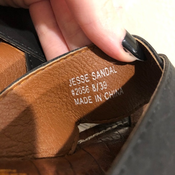 Black sandals faux crocodile skin - Picture 2 of 5